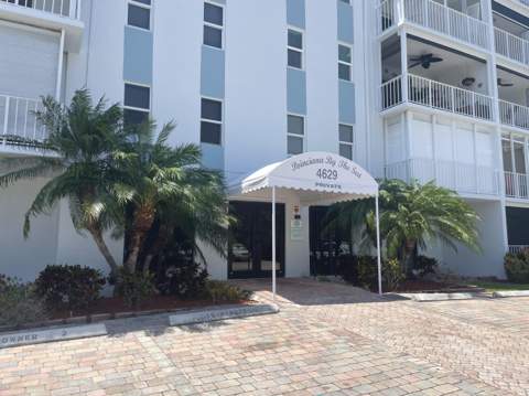 4629 Poinciana Street, Lauderdale-By-The-Sea FL - photo 9 of 31
