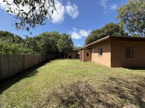 1825 Keystone Terrace, Fort Pierce FL - photo 7 of 21