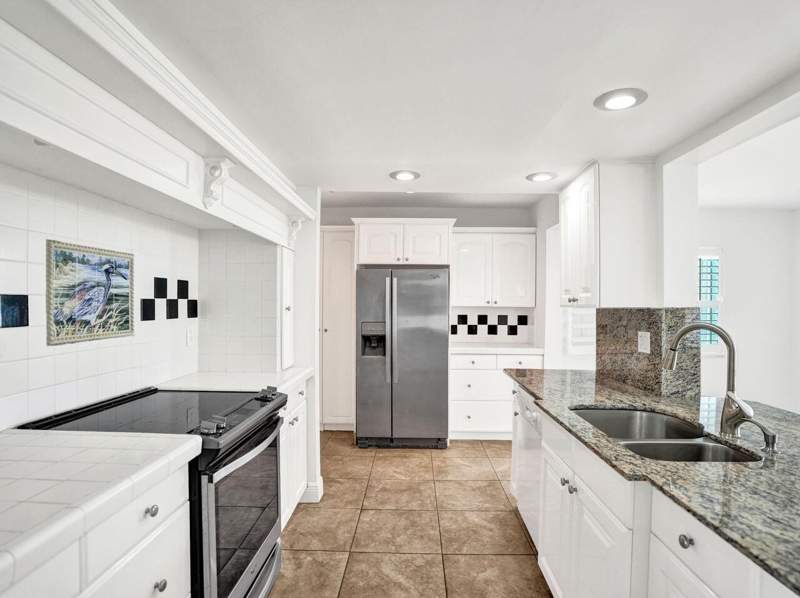 2 bedroom Single Family Residence at 605 SW 21st Circle, Palm Beach Leisureville Sec 5A, Boynton Beach — photo 4
