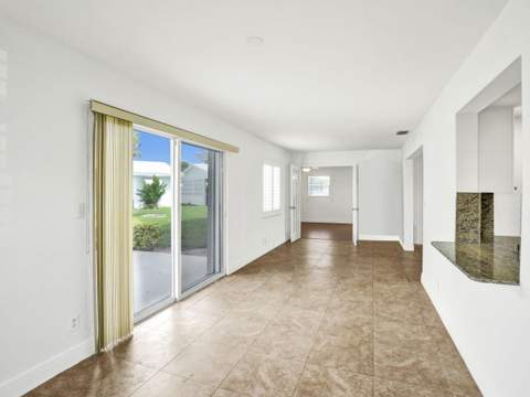 605 SW 21st Circle, Boynton Beach FL - photo 7 of 30