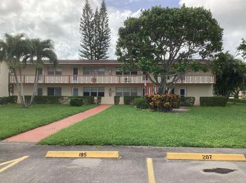 208 Chatham J #208, starter home for sale in West Palm Beach