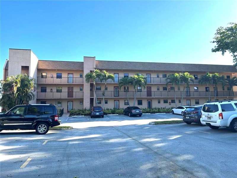 1 bedroom Condominium at 10303 Sunrise Lakes Boulevard #205, Sunrise Lakes 159 Condo, Sunrise — photo 1