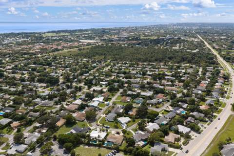 2867 SE 1st Court, Boynton Beach FL - photo 10 of 42