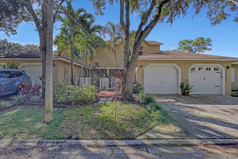3 bedroom Townhouse at 2103 Maplewood Drive, Joggers Run, Greenacres — photo 2