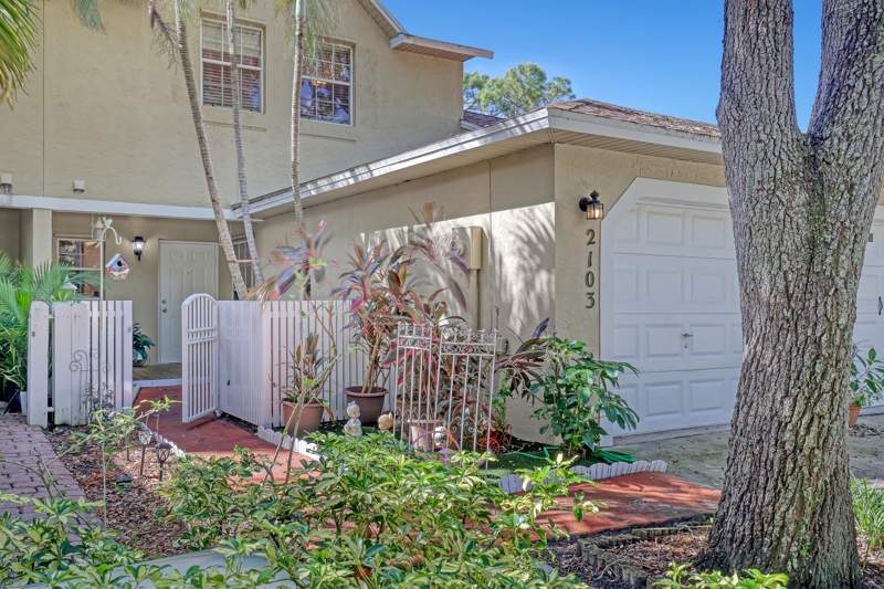 3 bedroom Townhouse at 2103 Maplewood Drive, Joggers Run, Greenacres — photo 3