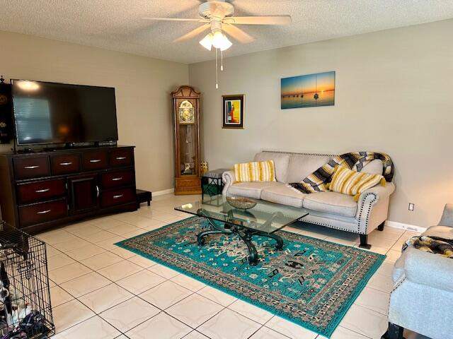 2 bedroom Condominium at 769 Burgundy Q, Kings Point Burgundy Condos, Delray Beach — photo 3