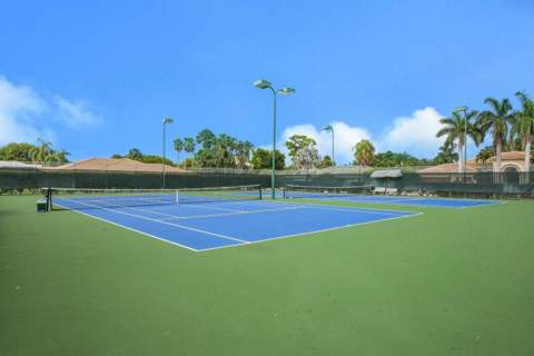 241 Orange Tree Drive, Atlantis FL - photo 11 of 15