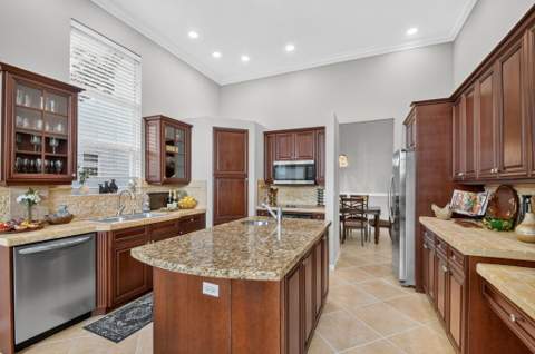 2286 Merriweather Way, Wellington FL - photo 17 of 129