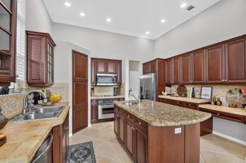 2286 Merriweather Way, Wellington FL - photo 18 of 129