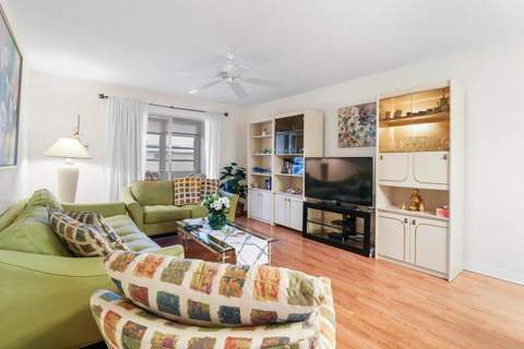 130 NE 26th Avenue #4070, Boynton Beach FL - photo 10 of 33