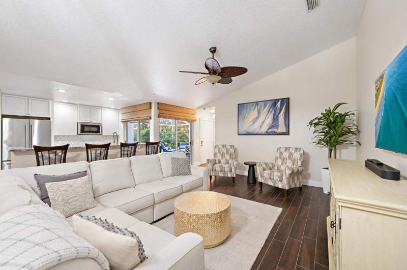 2 bedroom Townhouse at 11403 Myrtle Oak Court, Oaks-Sunterrace 4, Palm Beach Gardens — photo 5