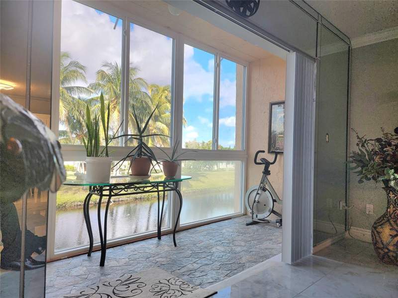 2 bedroom Condominium at 8260 SW 24th Street #6214, Oakbrook IV V Vi Vii Condo, North Lauderdale — photo 4