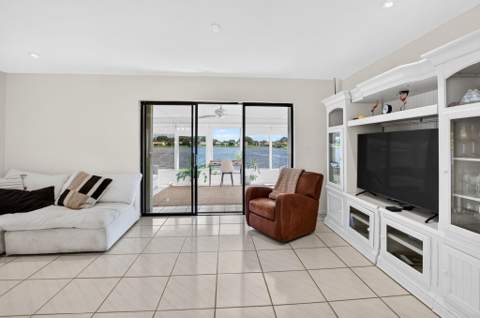 5537 Mirror Lakes Boulevard, Boynton Beach FL - photo 20 of 43