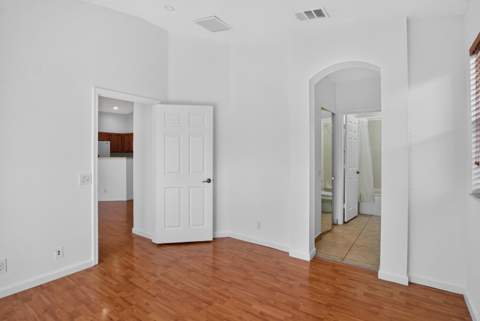 3037 Laurel Ridge Circle, Riviera Beach FL - photo 11 of 43