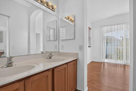 3037 Laurel Ridge Circle, Riviera Beach FL - photo 15 of 43