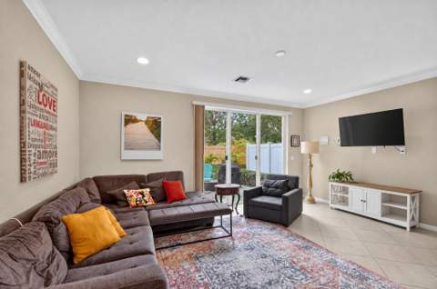 5767 Monterra Club Drive, Lake Worth FL - photo 12 of 46
