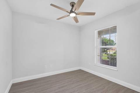 2011 San Diego Avenue, Fort Pierce FL - photo 9 of 27