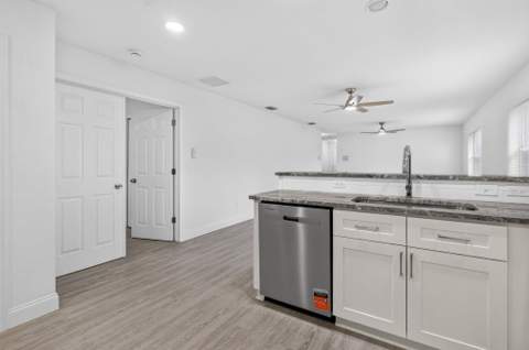 2011 San Diego Avenue, Fort Pierce FL - photo 7 of 27