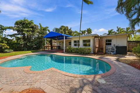 617 NW 28th Court, Wilton Manors FL - photo 16 of 20