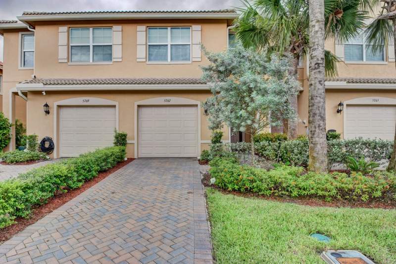 3 bedroom Townhouse at 5767 Monterra Club Drive, Colony Reserve At Lake Worth, Lake Worth — photo 2
