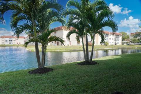 8901 Sunrise Lakes Boulevard #105, Sunrise FL - photo 9 of 16