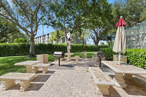 2106 S Cypress Bend Drive #506, Pompano Beach FL - photo 21 of 34