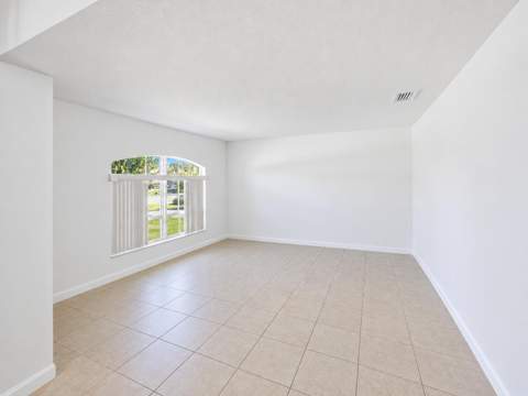 4503 NW Albion Avenue, Port St. Lucie FL - photo 12 of 70