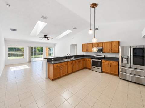 4503 NW Albion Avenue, Port St. Lucie FL - photo 16 of 70