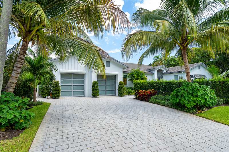 3 bedroom Single Family Residence at 4545 S Lake Drive, Delray Dunes 2nd Sec, Boynton Beach — photo 1
