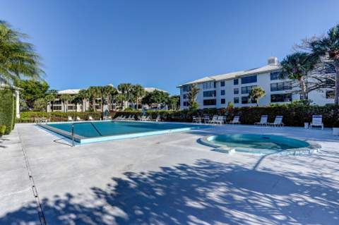 3626 Whitehall Drive #306, West Palm Beach FL - photo 17 of 22