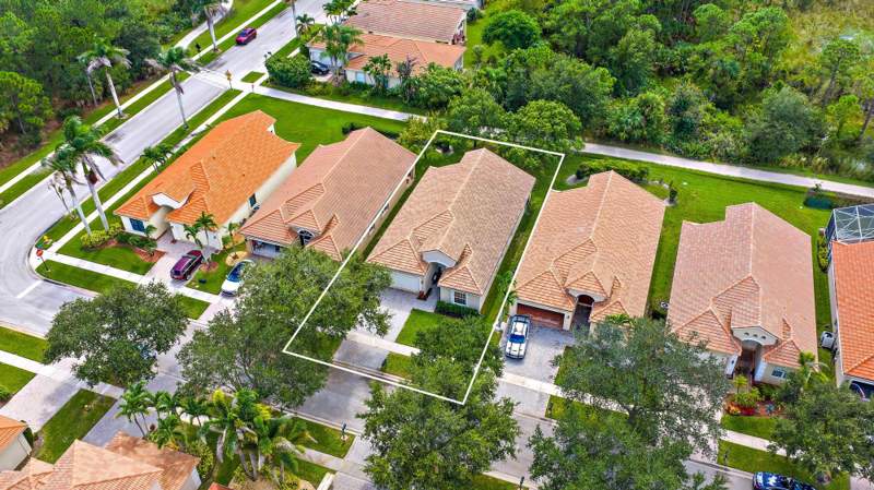 3 bedroom Single Family Residence at 2786 SE Stonebriar Way #2786, Summerfield, Stuart — photo 2