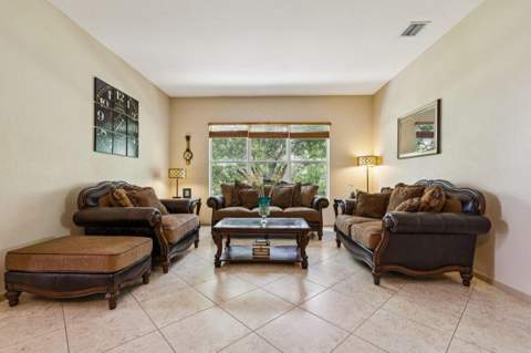 5521 Albin Drive, Greenacres FL - photo 17 of 41