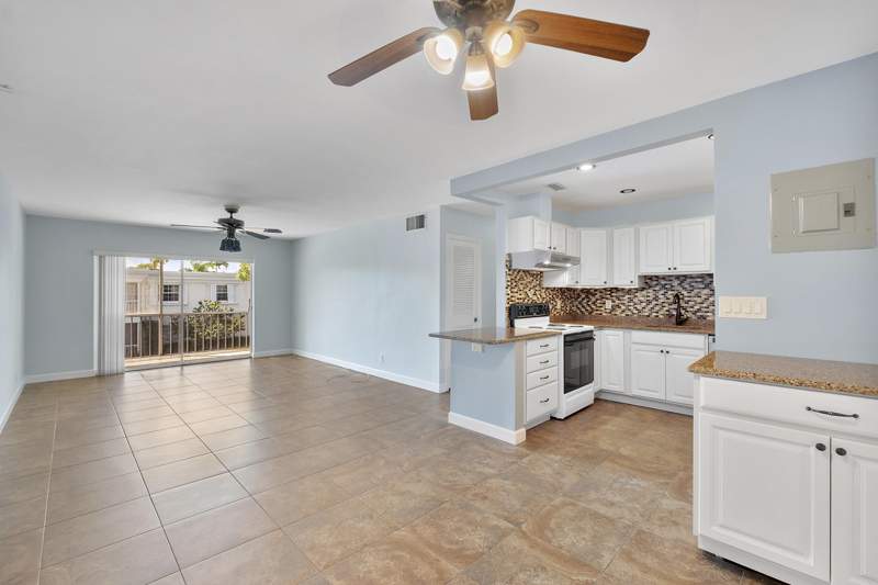 2 bedroom Condominium at 6253 Bay Club Drive #3, Bay Colony Club Condo, Fort Lauderdale — photo 4