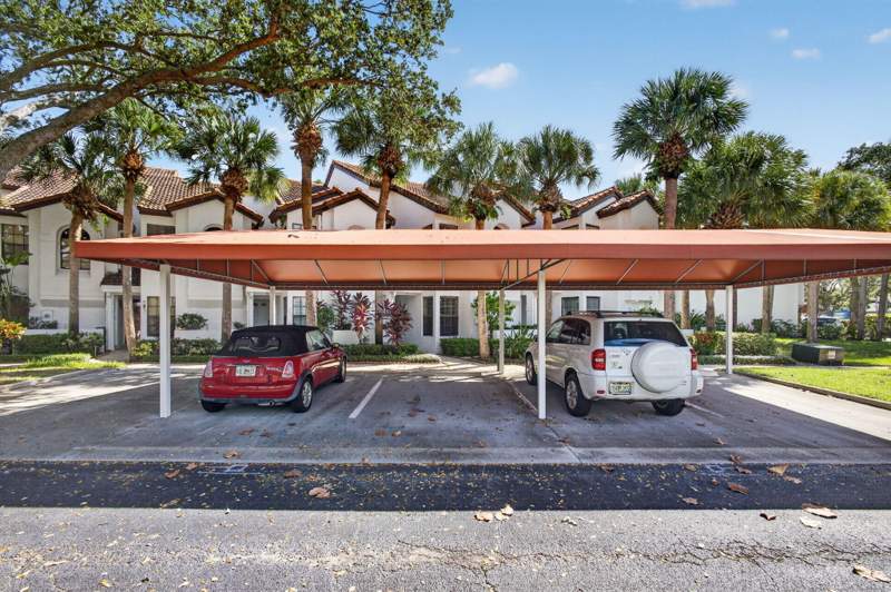 2 bedroom Townhouse at 2439 Treasure Isle Drive #Unit 7, Mariners Cove 1, West Palm Beach — photo 2