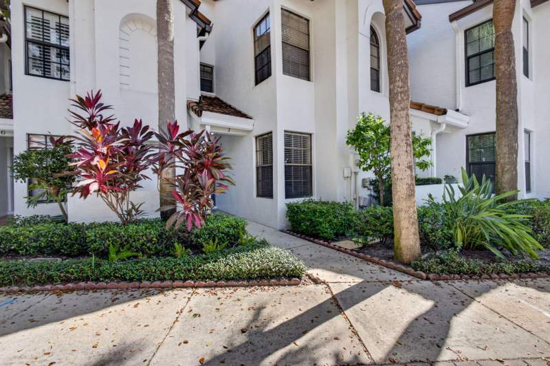 2 bedroom Townhouse at 2439 Treasure Isle Drive #Unit 7, Mariners Cove 1, West Palm Beach — photo 3