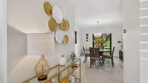 219 Wimbledon Lakes Drive, Plantation FL - photo 15 of 50