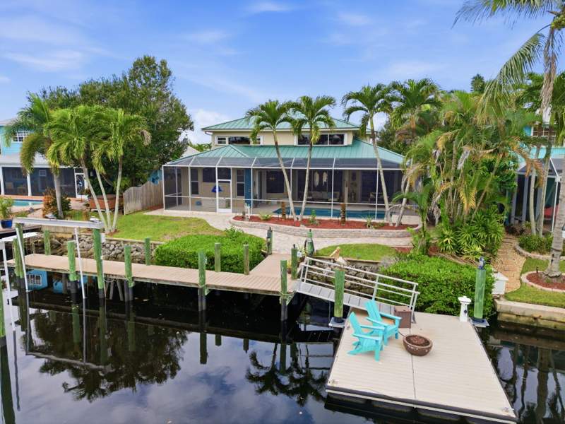 4 bedroom Single Family Residence at 1424 SW Seagull Way, Lighthouse Point, Palm City — photo 4
