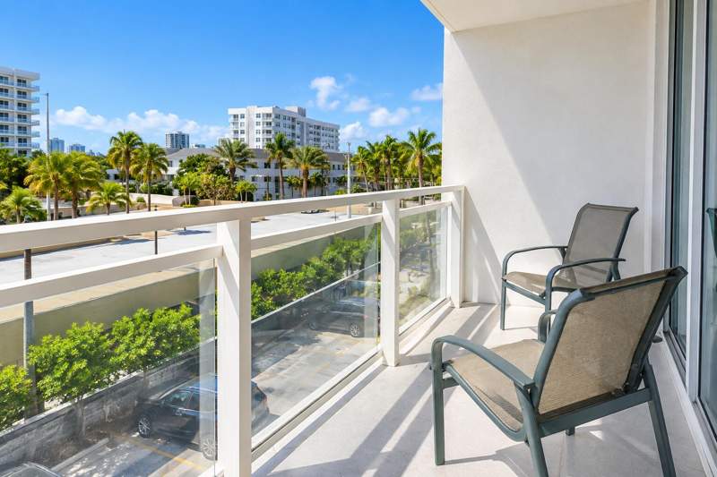 1 bedroom Condominium at 2030 S Ocean Drive #211, Parker Plaza Condo Estates, Hallandale Beach — photo 4