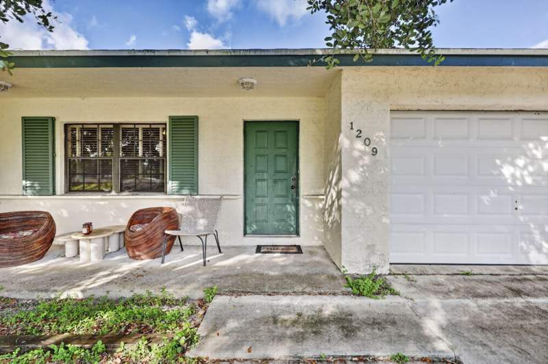 4 bedroom Single Family Residence at 1209 NW 8th Street, Laurel Hills 5th Add, Boynton Beach — photo 4