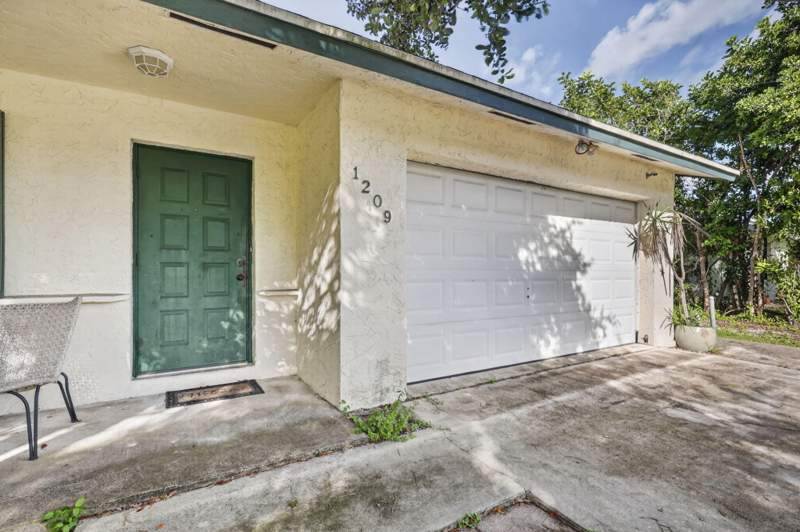 4 bedroom Single Family Residence at 1209 NW 8th Street, Laurel Hills 5th Add, Boynton Beach — photo 5