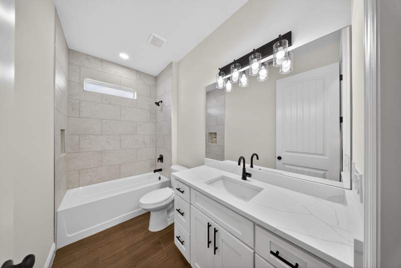 5 bedroom Single Family Residence at 627 Russ Road, Ulrich'S Subdivision, Fort Pierce — photo 3