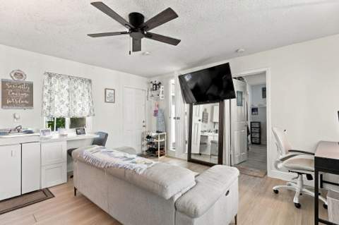 6100 Hayes Street, Hollywood FL - photo 8 of 23
