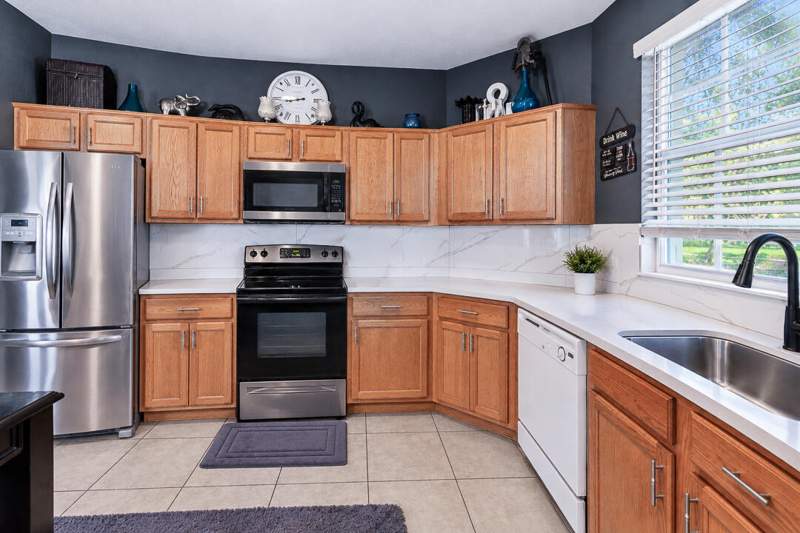 3 bedroom Single Family Residence at 2478 SE Pineland Drive, East Lake Village No 3, Port St. Lucie — photo 4