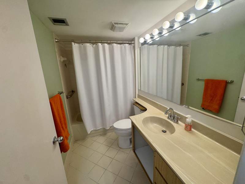 2 bedroom Condominium at 601 Seafarer Circle #405, Marina At The Bluffs Condo, Jupiter — photo 4