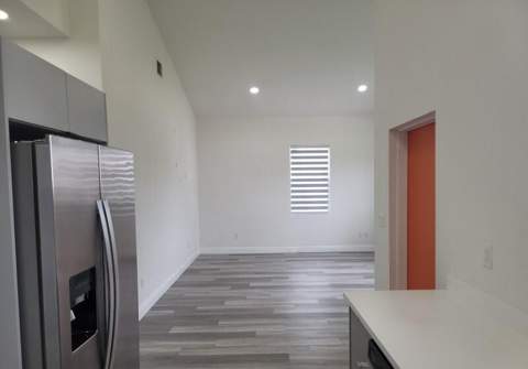 803 Avenue B, Fort Pierce FL - photo 6 of 19
