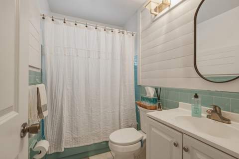 4404 NW 45th Court, Tamarac FL - photo 13 of 19