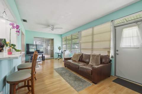 4404 NW 45th Court, Tamarac FL - photo 10 of 19