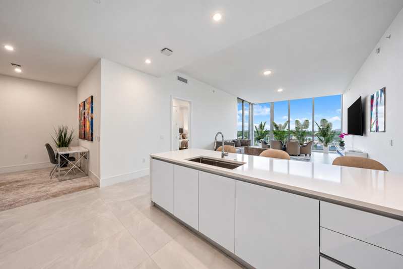 2 bedroom Condominium at 220 Lake Shore Drive #621, Nautilus 220 Condominium, Lake Park — photo 1