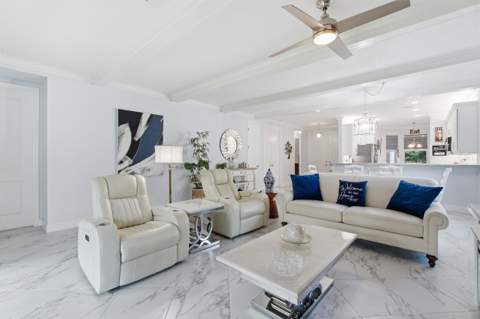 11737 SW Lagoon Lane, Port St. Lucie FL - photo 11 of 36