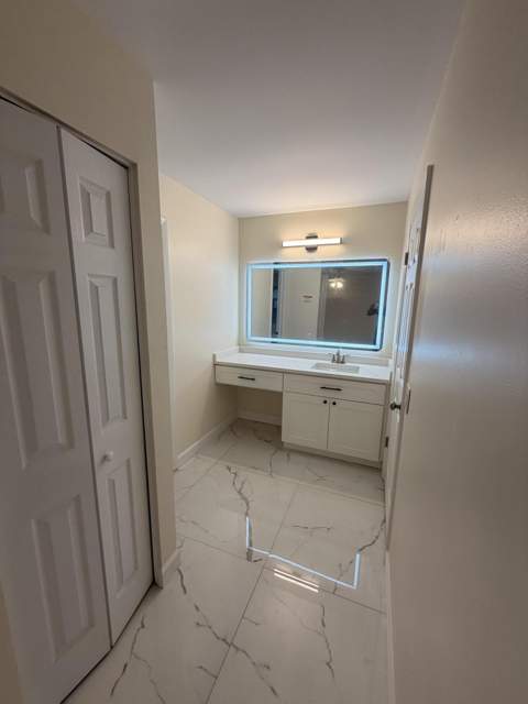 7009 NW 49th Place #1, Lauderhill FL - photo 9 of 11